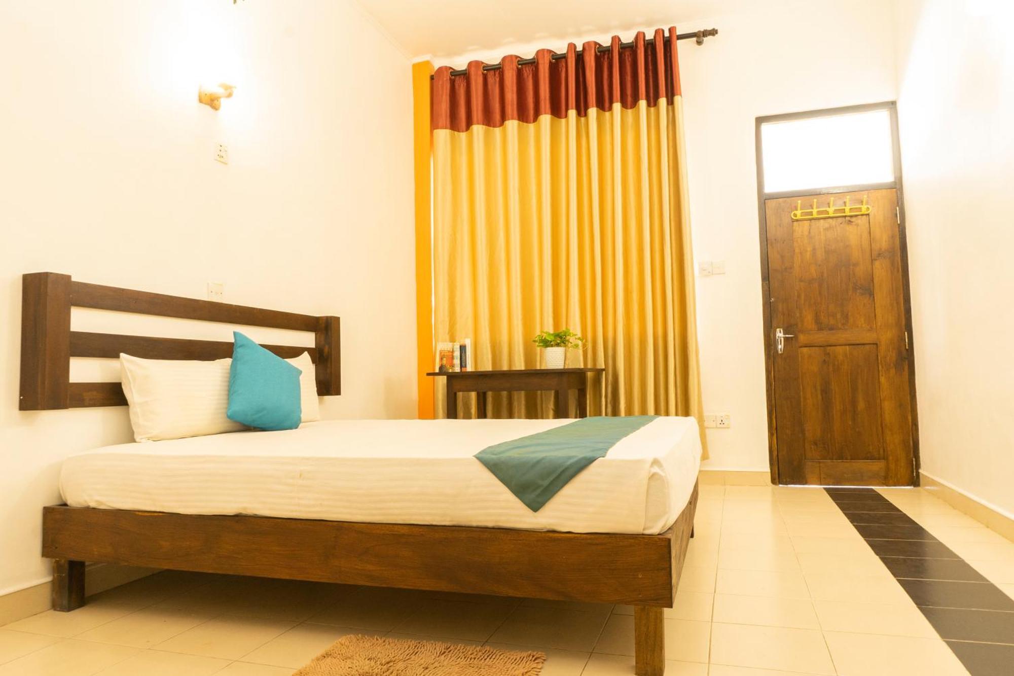 Blumarine Guest House Νεγκόμπο Δωμάτιο φωτογραφία